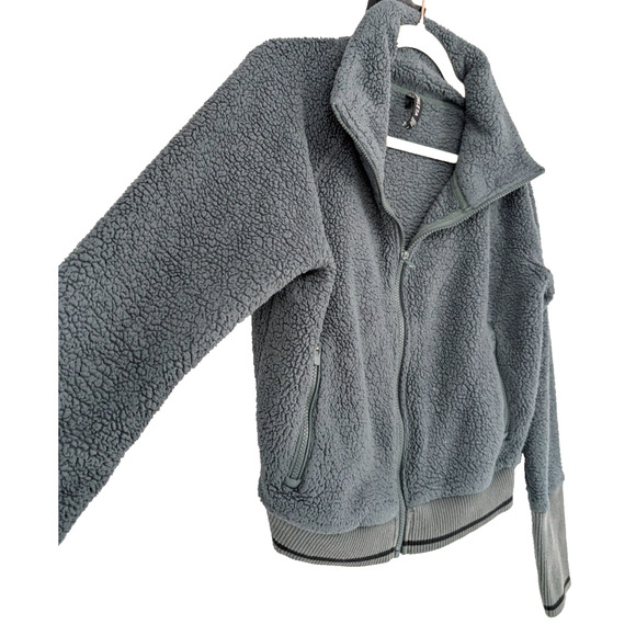 Athleta Tugga Sherpa Fleece Crop Jacket Bali Green Athleisure Outdoor Size Small - Picture 5 of 14